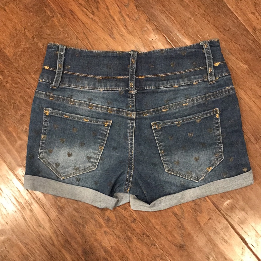 💐Spring sale! 50% off!💐Denim Shorts with Gold Hearts - Picture 2 of 6